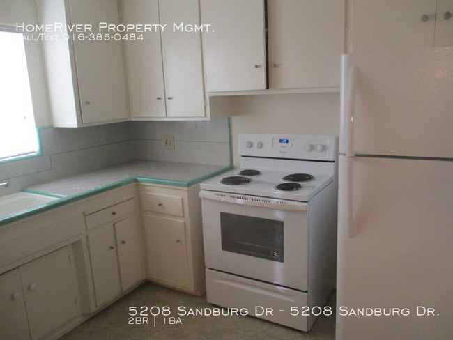 Building Photo - CUTE APARTMENT IN RIVER PARK!!