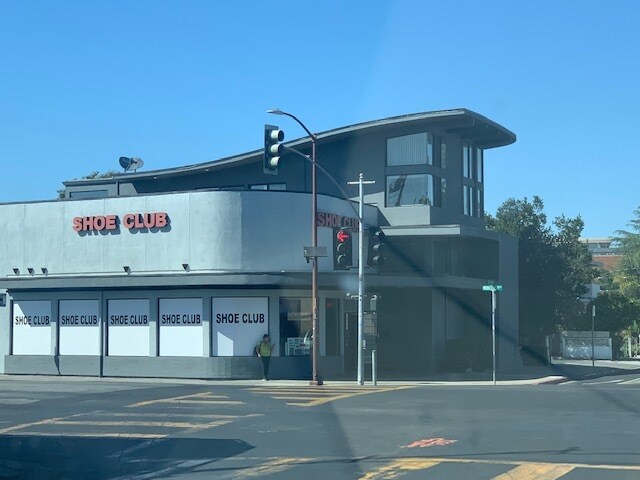 Foto del edificio - 3157 Middlefield Rd