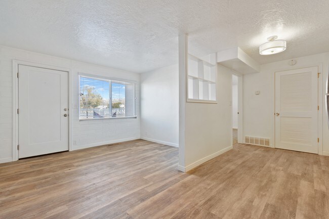 Interior Photo - 24 E 1700 S