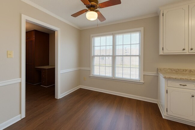 Building Photo - 1806 Heatherton Dr