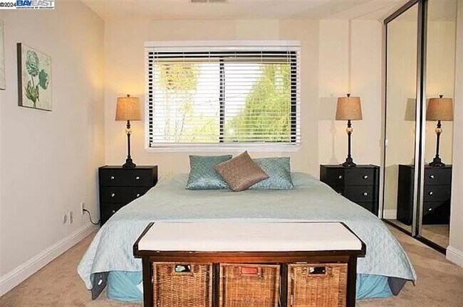 Foto del edificio - 1109 San Ramon Valley Blvd