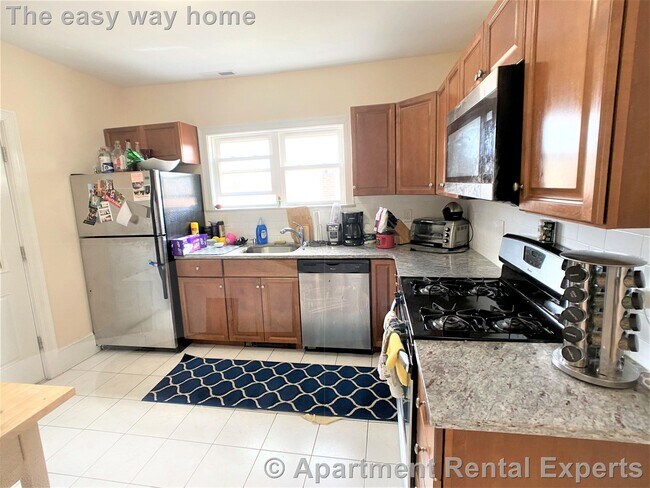 Building Photo - 24 Willard Ave