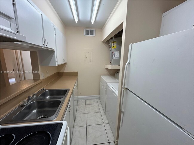 Building Photo - 4537 Treehouse Ln