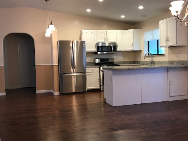 Building Photo - Four Bedroom + Office, NO HOA!