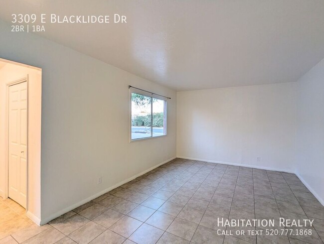 Foto del edificio - 3309 E Blacklidge Dr