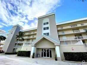 Building Photo - 603 Shorewood Dr
