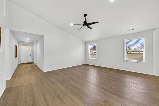 Foto del edificio - 878 W Jasper St