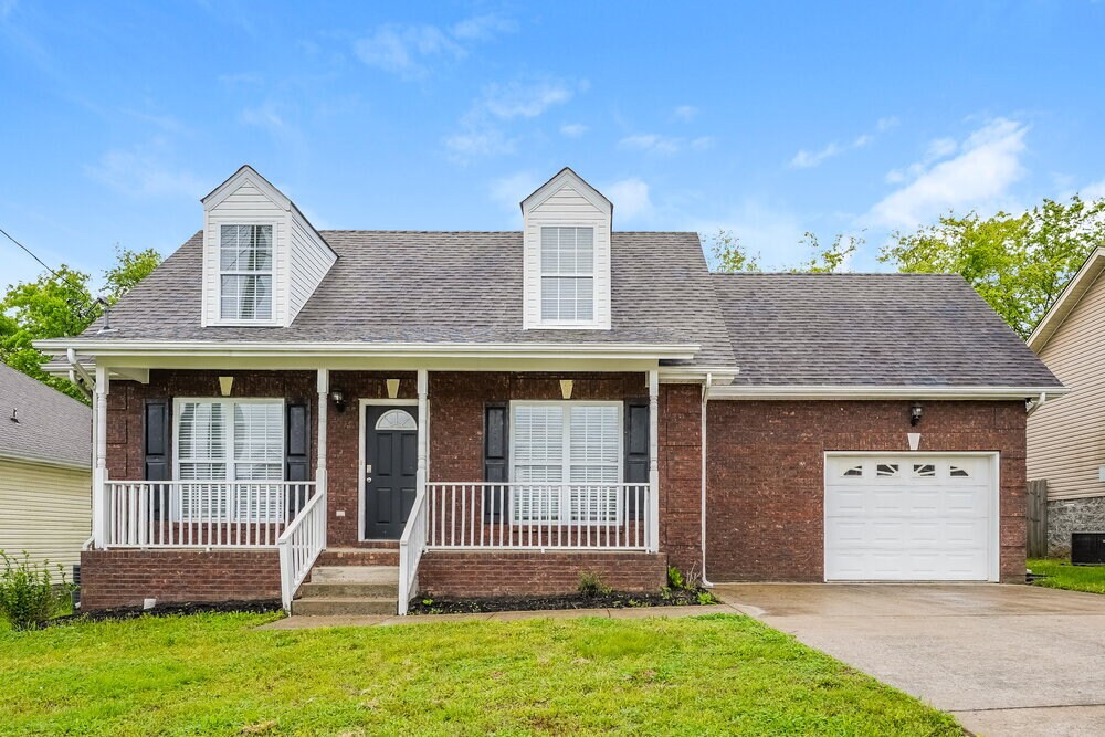 Primary Photo - 1560 Brick Dr