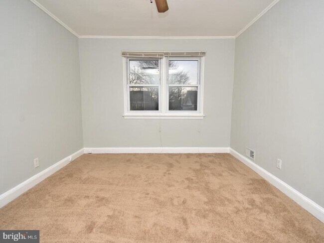 Foto del edificio - 818 Bradhurst Rd