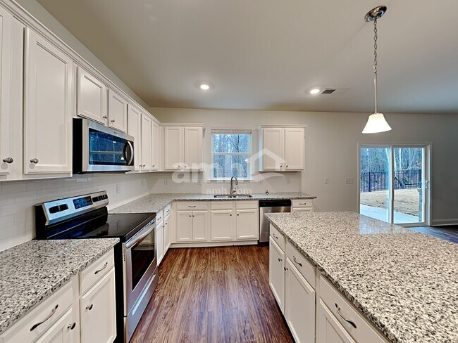 Foto del edificio - 1310 Ashlyn Ct