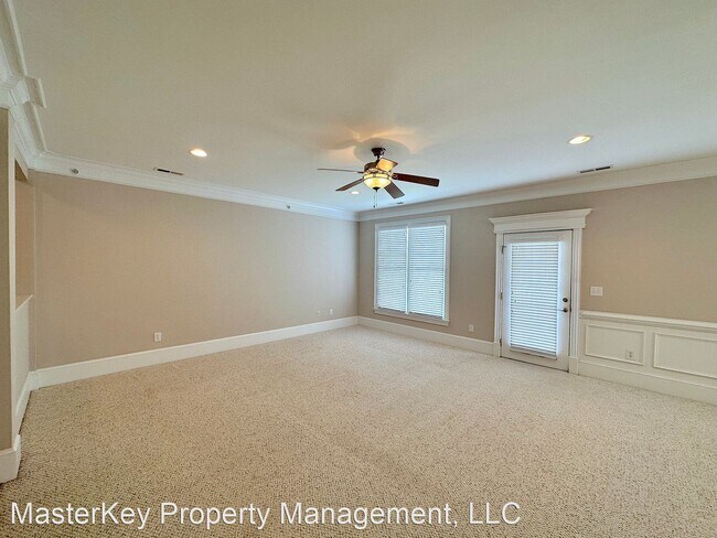 Foto del edificio - 3 br, 2.5 bath House - 832 Waterford Lake Dr