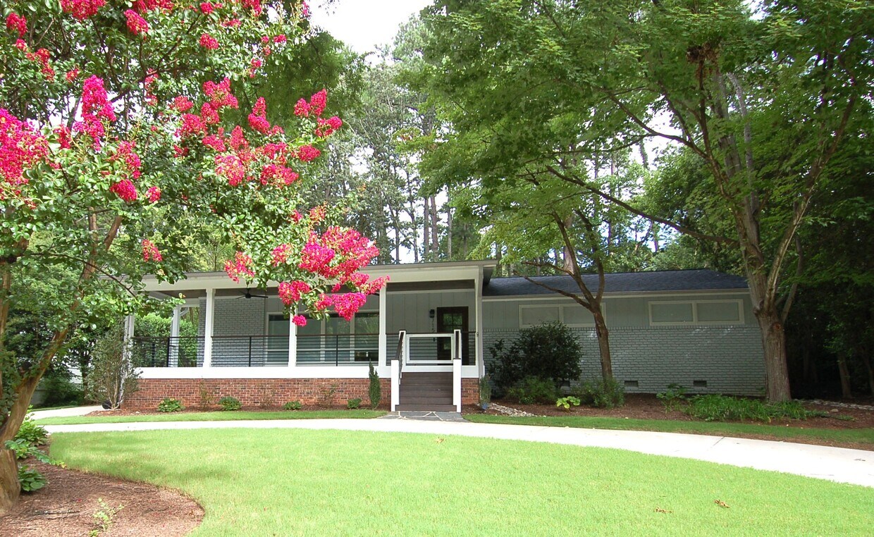 Foto principal - 715 Beaver Dam Rd