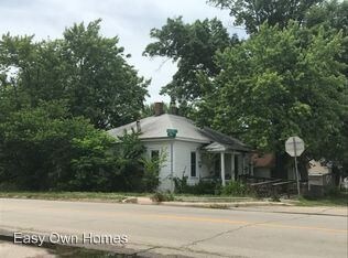 Building Photo - 2 br, 1 bath House - 1001 Pine St.