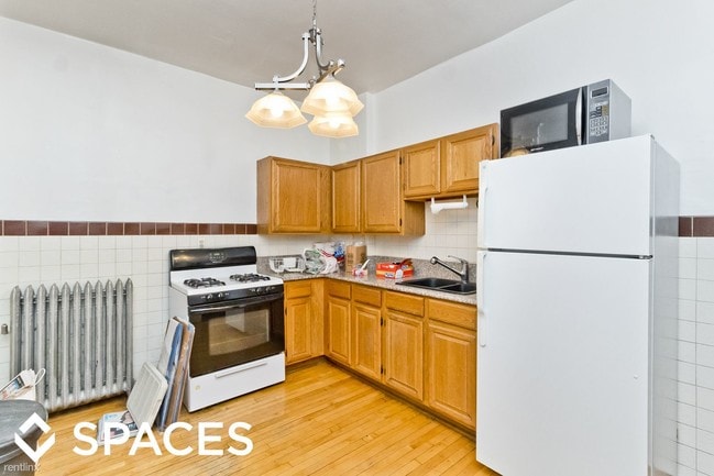 Building Photo - 2 br, 1 bath Apartment - 4341 North Damen #3E