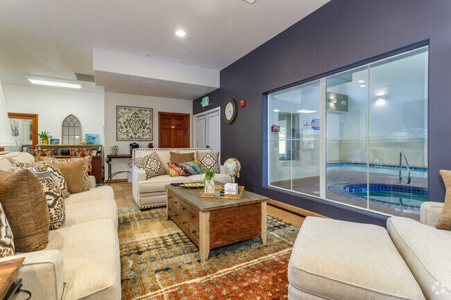 Casa club - Villas at Dolphin Bay Apartments
