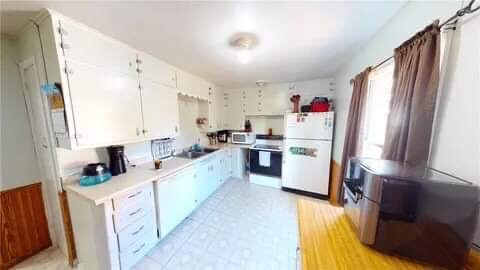 Primary Photo - 414 W Mill St