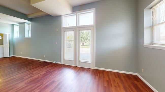 Building Photo - 3861-3869 McRee