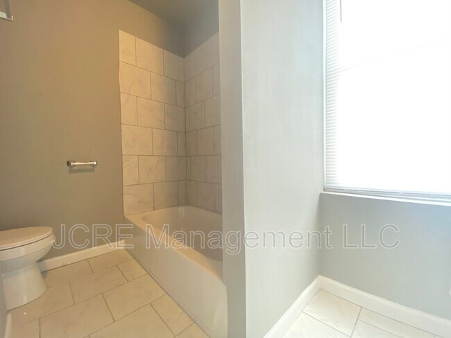 Building Photo - 1638 S Ithan St