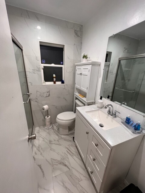 Foto del edificio - 10937 Whitaker Ave