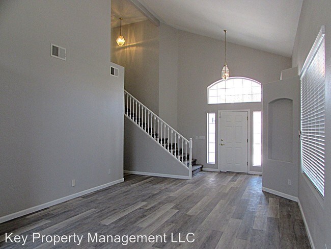 Building Photo - 4 br, 2.5 bath House - 8401 Bay Crest Dr