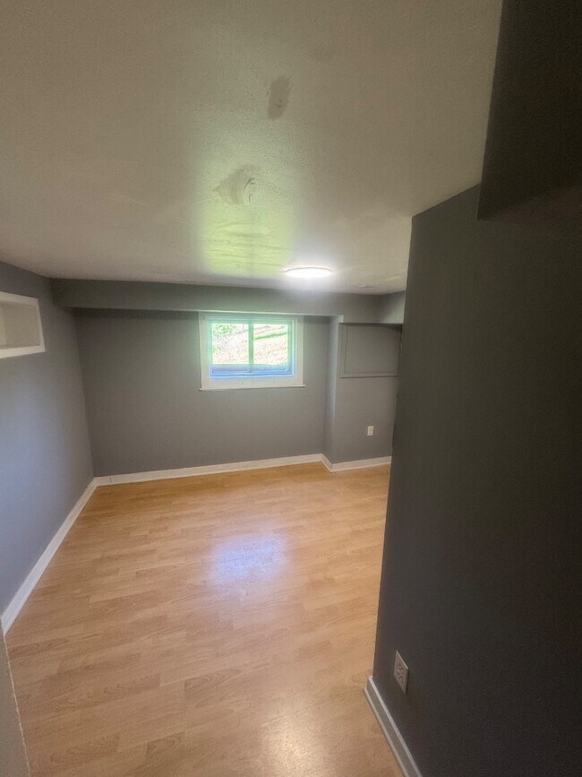 Foto del edificio - 3209 Swan Pl