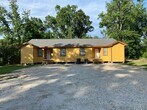 Foto principal - 402 Larson St