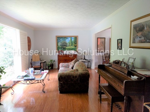 Foto del edificio - 4460 Chimney Springs Ct