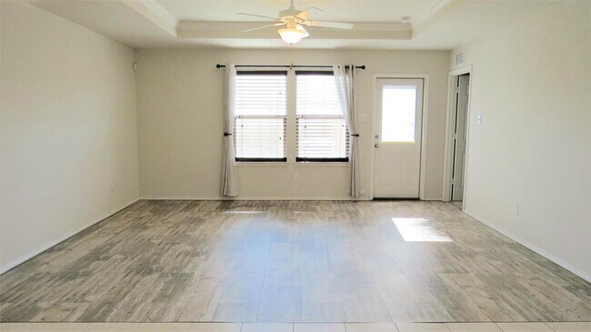 Foto del edificio - Open Floorplan in Fort Worth