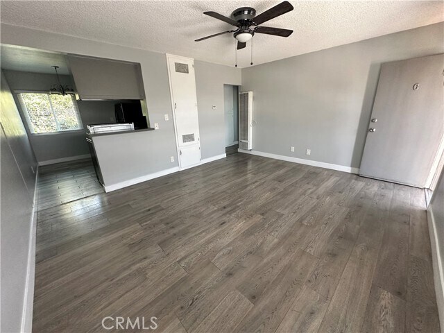 Foto del edificio - 8150 Gardendale St