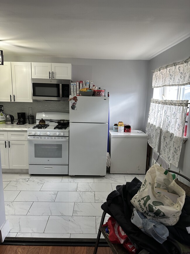 kitchen - 2 E McPherson St