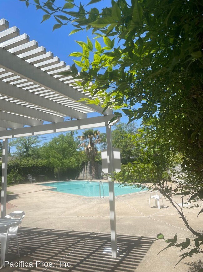 Foto del edificio - 1 br, 1 bath House - 2581 Fulton Square Ln...
