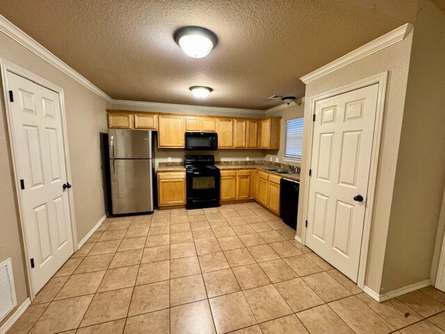 Foto del edificio - 1355 Oakland Ave