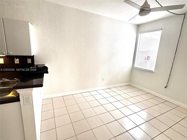 Building Photo - 4435 SW 160th Ave