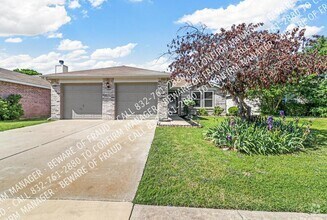 Building Photo - 2610 Lookout Dr