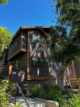 Building Photo - 319 Ohio St