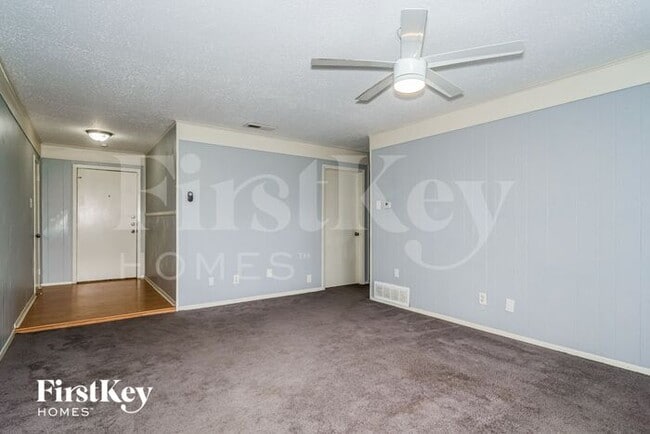 Building Photo - 1302 Greencove Dr