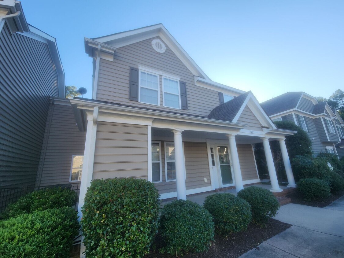 Foto principal - Beautiful Luxury Townhome in New Kent County