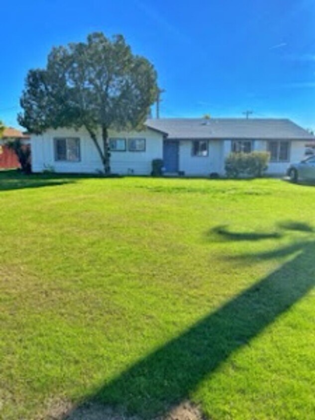 Primary Photo - 5657 N 39th Ave