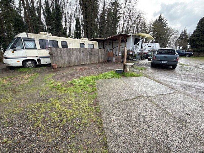 Foto del edificio - 3010 Phyllis St NE