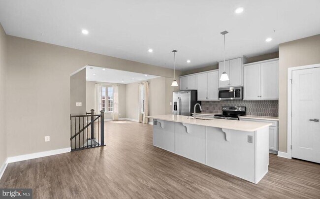 Foto del edificio - 100 Bethlehem Pl