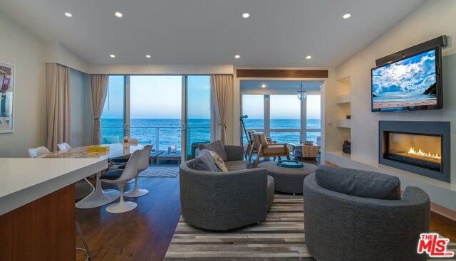 Foto del edificio - 25152 Malibu Rd