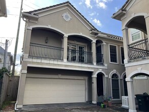 Building Photo - 5511 Val Verde St