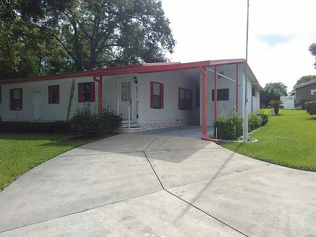 Primary Photo - 6401 Lakewood Dr