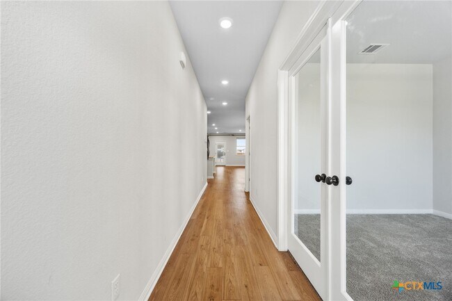 Foto del edificio - 139 Gullivers Dr