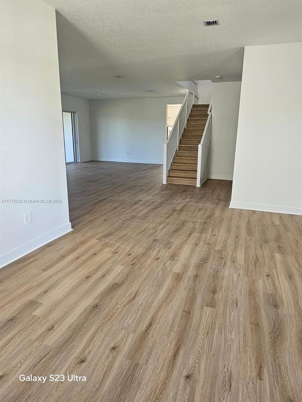 Foto del edificio - 4372 SW 122nd Terrace