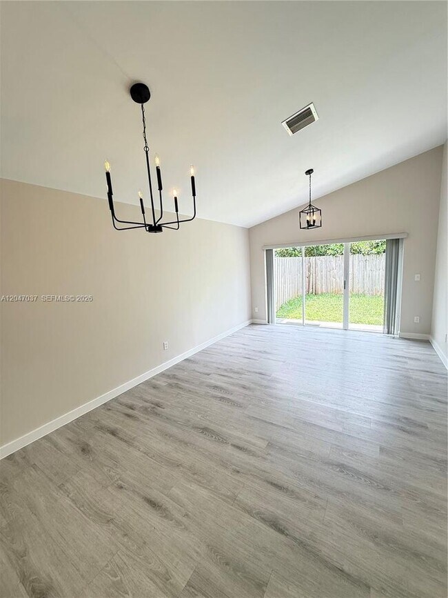 Foto del edificio - 10113 SW 223rd Terrace