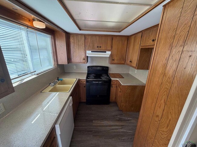 Foto del edificio - 1114 E Fairmont St