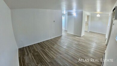 Building Photo - 829 E San Miguel St