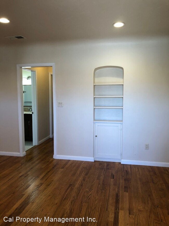 Foto del edificio - 3 br, 1 bath House - 556 Belden Ave.