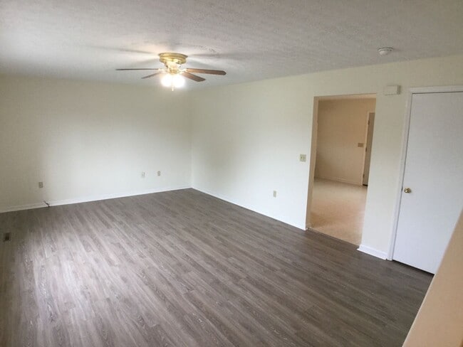 Foto del edificio - Christiansburg, 3 BR / 1.5 BA, Available M...
